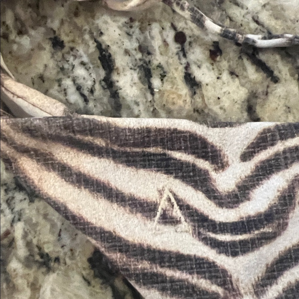 Boys + Arrows Bikini Animalistic Size Medium - Picture 8 of 12